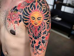 太阳图腾纹身图案：光芒万丈的远古崇拜